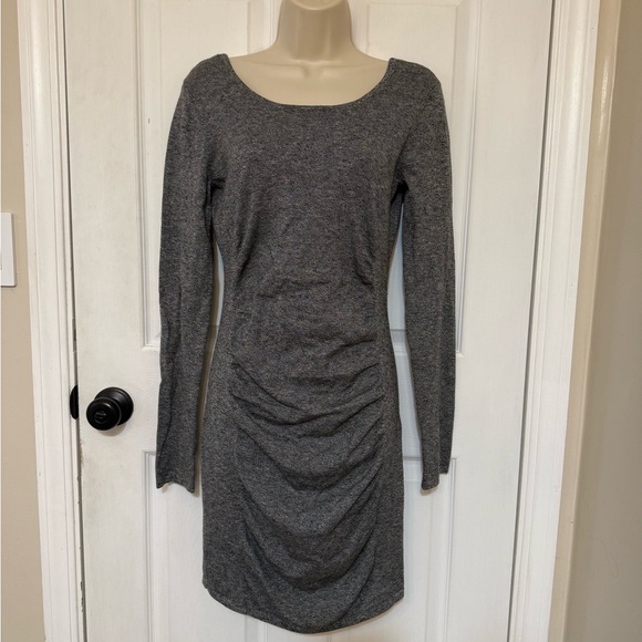 NWT Express Gray Ruched Long Sleeve Bodycon Mini Dress Size M - Picture 3 of 5